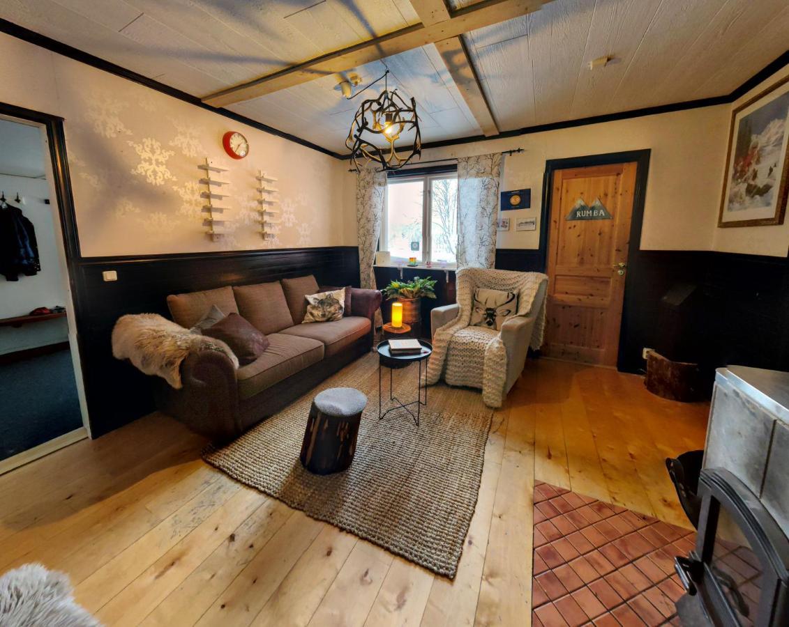Husky Lodge Hostel Кируна Экстерьер фото