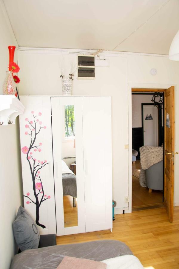 Husky Lodge Hostel Кируна Экстерьер фото
