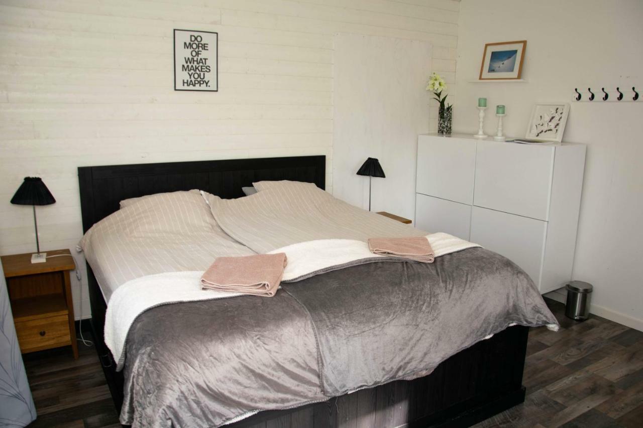 Husky Lodge Hostel Кируна Экстерьер фото